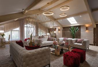 Номер Президентський Люкс у заміському готелі Chalet Equides